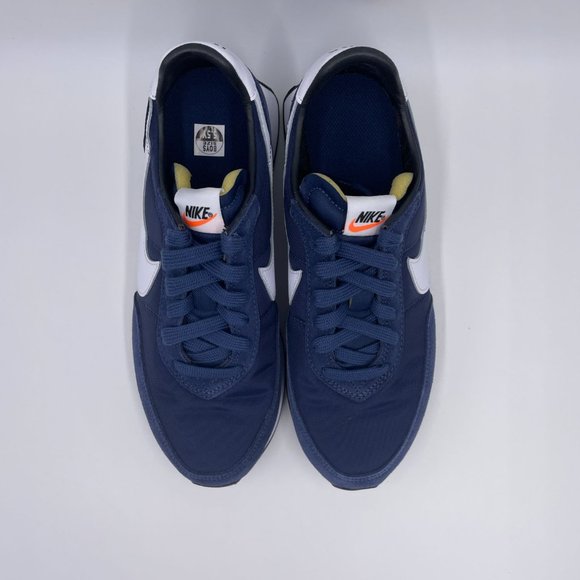 Nike Waffle Trainer 2 Navy / White Womens Shoes - Picture 5 of 8
